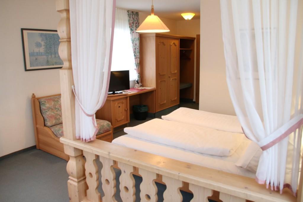 Landgasthof Hotel Bechtel Zella Εξωτερικό φωτογραφία